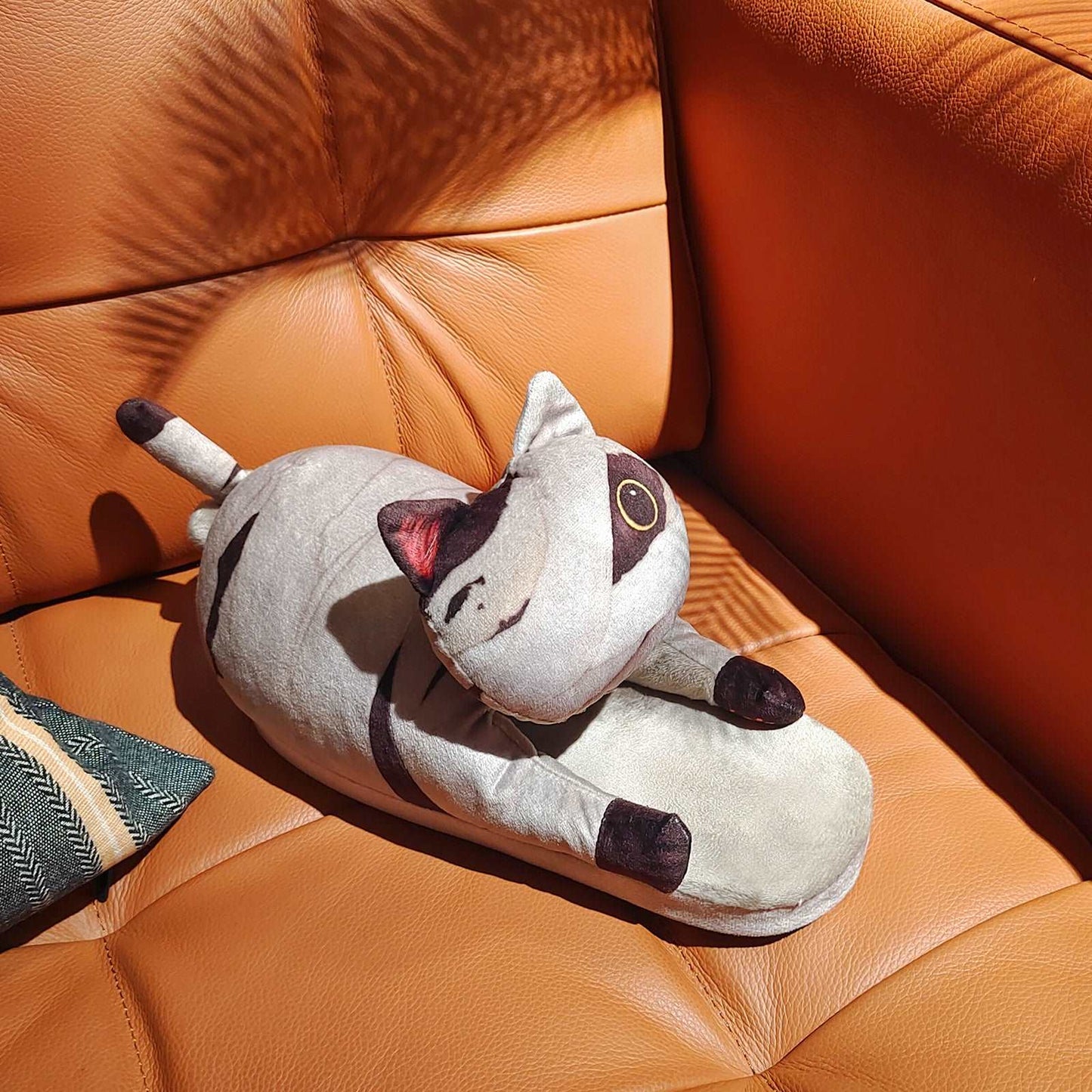 Openhahaha Halloween plush cat slippers, mummy