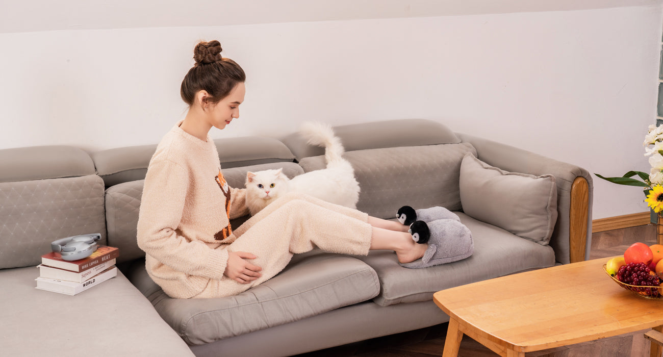 Penguin slippers suitable for home use